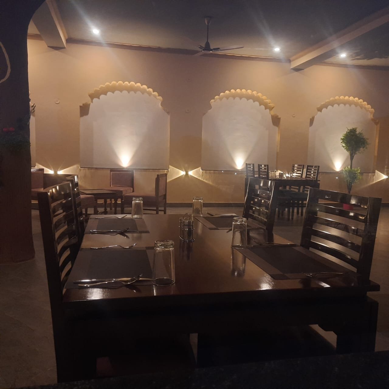 Cozy indoor dining area at Baghin Resort