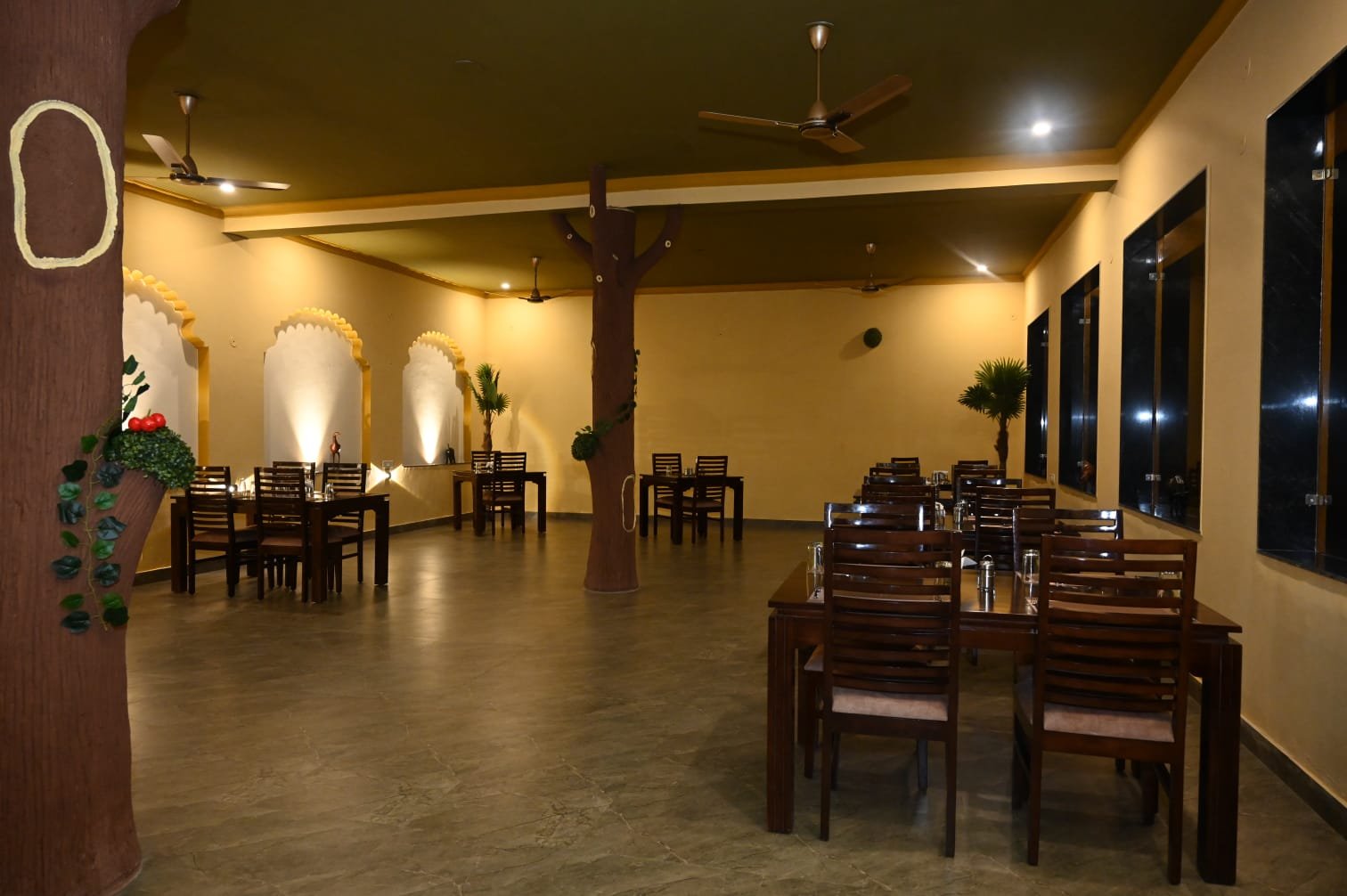 Spacious Dining at Baghin Resort Sawai Madhopur